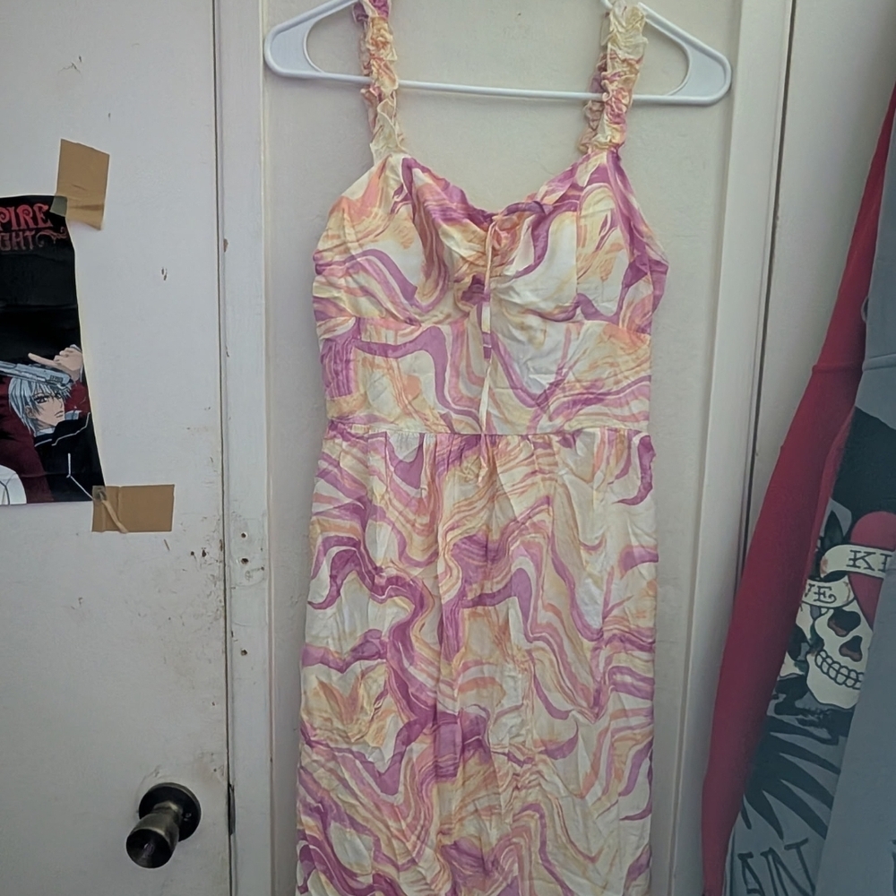 Elegant Pink and Cream Swirl Dress